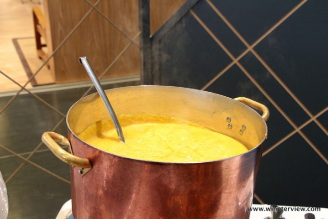 polenta, bergamo, piatto bergamasco, piatto povero, italian polenta