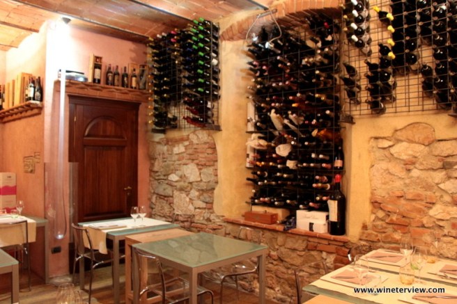 uva e malto, ristorante grosseto, grosseto, wine storage, restaurant grosseto, cantina, enoteca, wine bar,