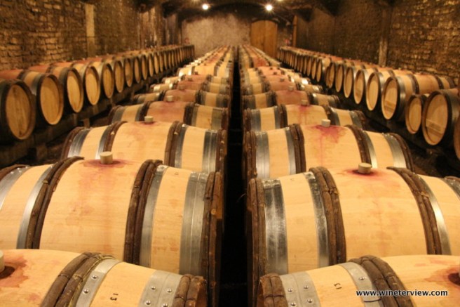 wine tasting, burgundy wine tasting, domain, vin, les grands jours de bourgogne, bourgognegjb, henri de villamont, julie simard, burgundy, bourgogne, borgogna, бургундия, вино бургундия, burgundijas vins, burgundija, chambolle musigny 1ier cru les baudes,chambolle musigny, les baudes, cru, 1er cru, pommard, wine cellar, france wine cellar, burgundy wine cellar, borgogna cantina, cantina, barriccaia