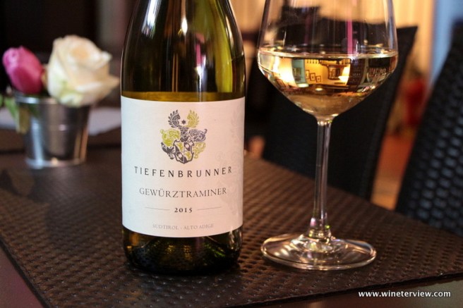 tiefenbrunner, tiefenbrunner gewurztraminer, vino alto adige, italian white wine, alto adige wine, siena, piazza del campo, toscana,тоскана, сиена, пьяцца дел кампо, tuscany, piazze d'Italia, il bigelli, il bigelli siena, ristorante siena, ristorante buono a siena, osteria del bigelli, vino bianco, white wine, gewurztraminer, anna chiara carbone, sommelier, sommelier ais, corso ais, corso primo livello ais