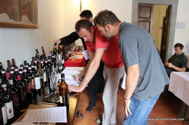 davide bonucci, enoclub siena, radda nel bicchiere, radda, radda in chianti, vino radda in chianti, radda in chianti wine, chiansti classico, degustazione chianti classico, degustazione vecchie annate, vintage wine tasting, wine tasting, chianti classico wine tasting, sommelier, sommelier ais, red wine, vino rosso, vino toscao, tuscan wine, comune di radda in chianti