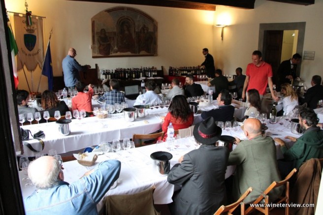 davide bonucci, enoclub siena, radda nel bicchiere, radda, radda in chianti, vino radda in chianti, radda in chianti wine, chiansti classico, degustazione chianti classico, degustazione vecchie annate, vintage wine tasting, wine tasting, chianti classico wine tasting, sommelier, sommelier ais, red wine, vino rosso, vino toscao, tuscan wine, comune di radda in chianti